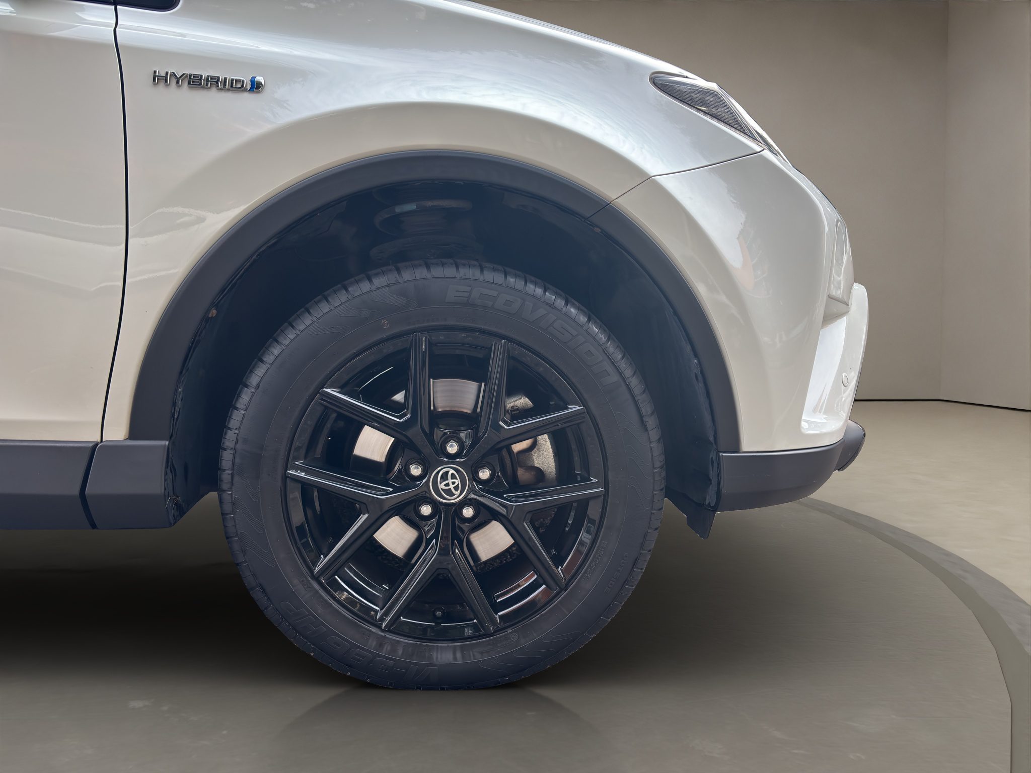 TOYOTARAV4HYBRID_21_converted
